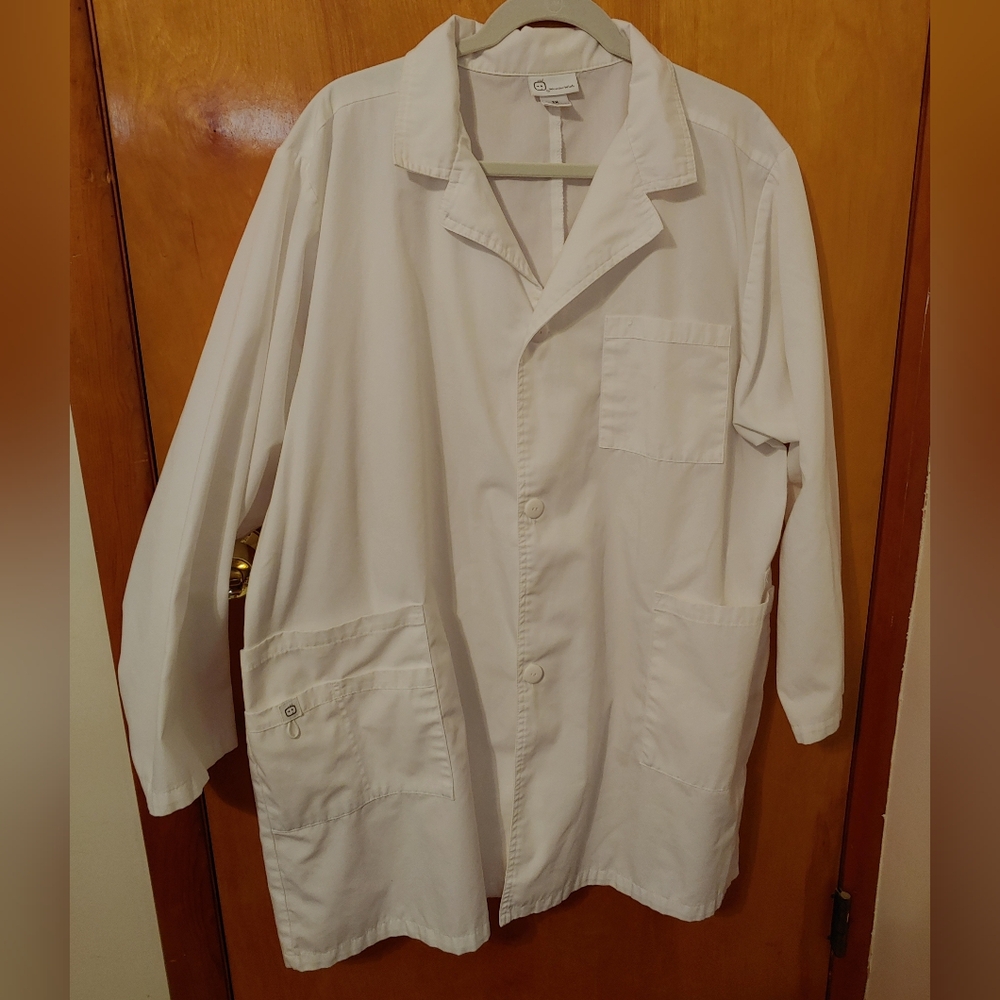 WonderWink Long White Lab Coat size 2X Medical Healthcare Doctor